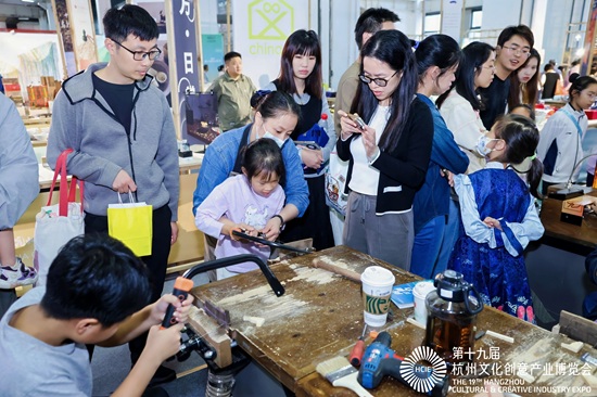 从纸上创意到匠心载体——栉佩之美·谭木匠设计大赛10年回溯
