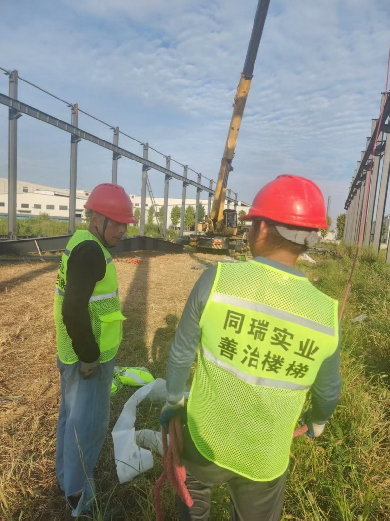 从设计到安装一站式解决,善治楼梯以自有双工厂保障旋转楼梯高品质交付